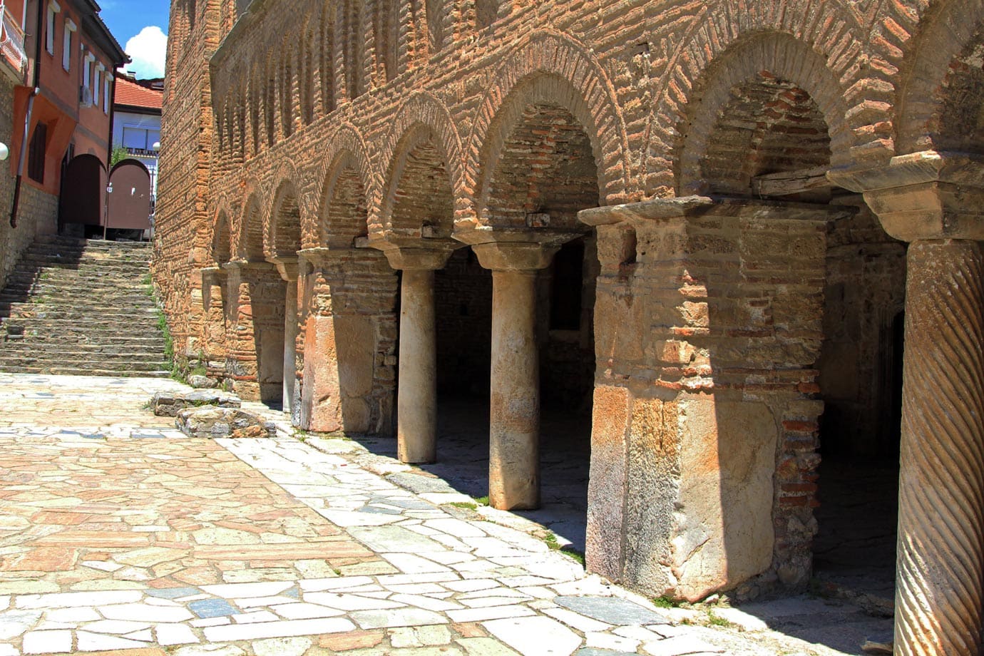 奥赫里德是另一座有着2000多年历史的古罗马城市